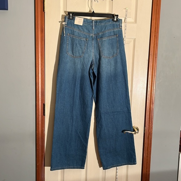NWT-universal thread -size8(29” waist)-medium denim-relaxed, wide leg jeans. - Picture 2 of 13